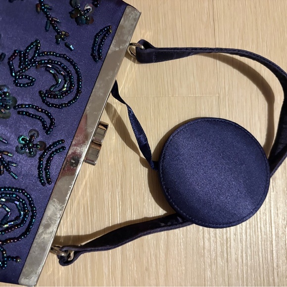 Small Purse - Picture 4 of 5